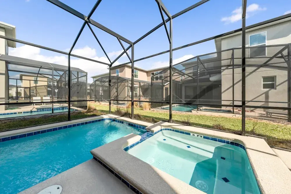 5BR 5BA Home Storey Lake Water Park Amenities