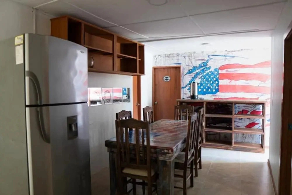 The American Corner Hostel & Gastro Bar