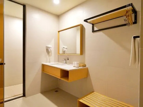 JI Hotel (Guiyang North Railway Station)