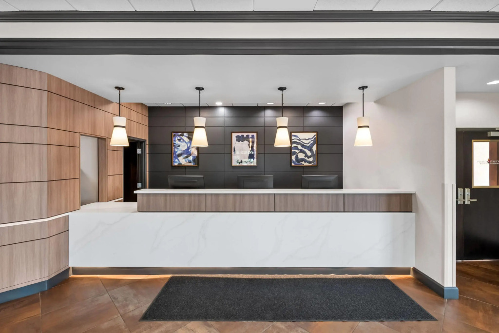 Wyndham Bloomington - Mall of America