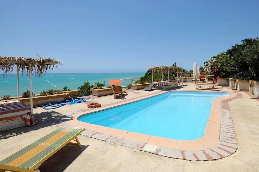 Apartment With one Bedroom in Realmonte, With Wonderful sea View, Shared Pool, Furnished Terrace - Near the Beach