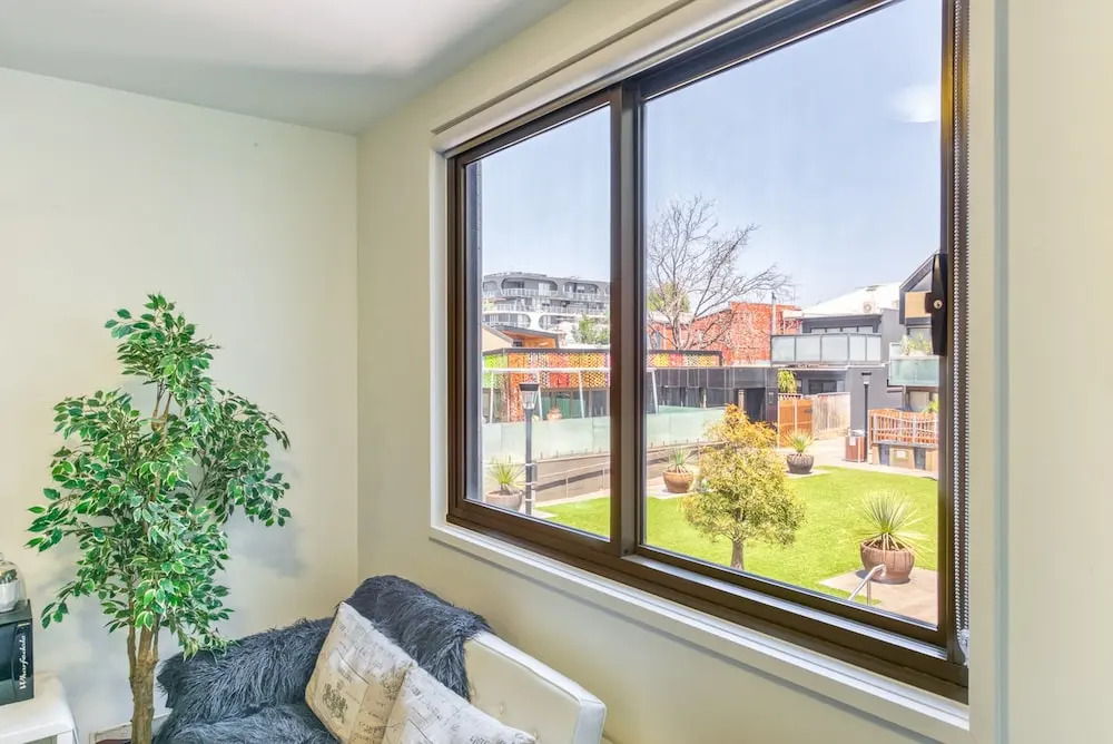 Fitzroy lifestyle 1 bed with pool, spa, sauna & gym