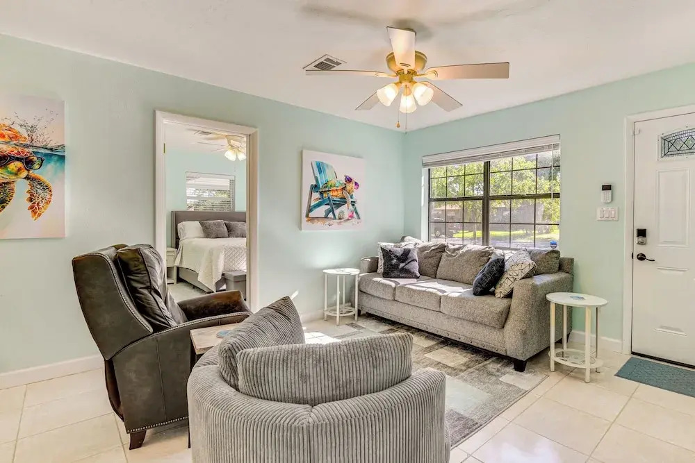 Emerald Coast Home: Outdoor Entertainment Area!
