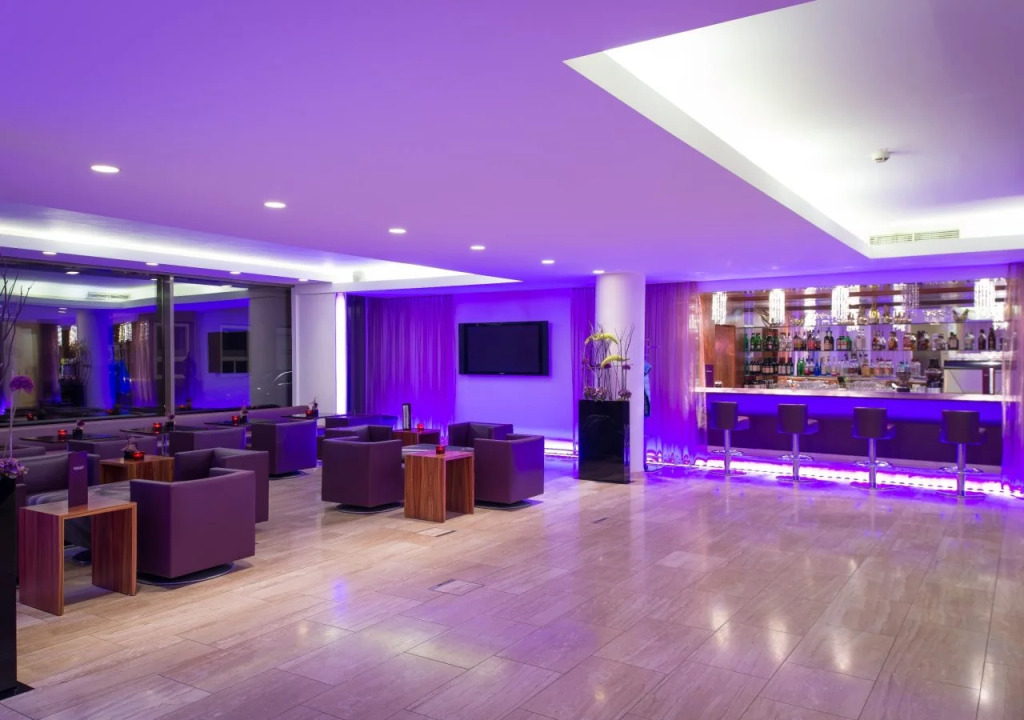 Pakat Suites