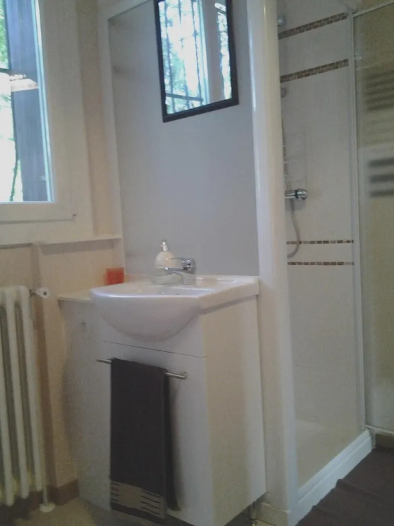 House With 6 Bedrooms in Bagnols-sur-cèze, With Private Pool, Enclosed Garden and Wifi