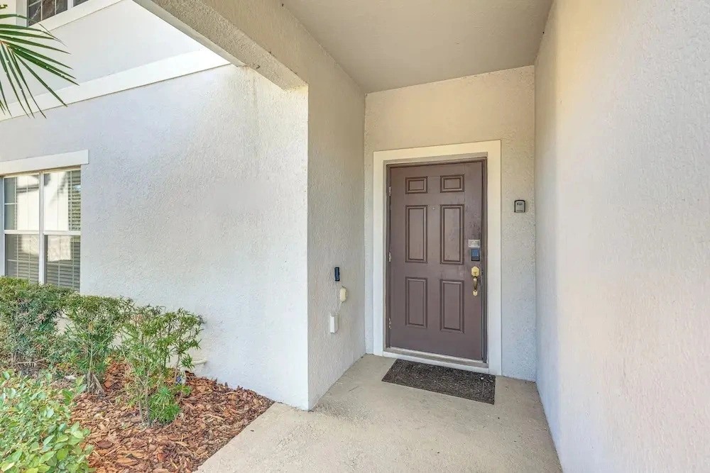 Lanai & Private Pool, 8 Mi to Wdw: Family Getaway
