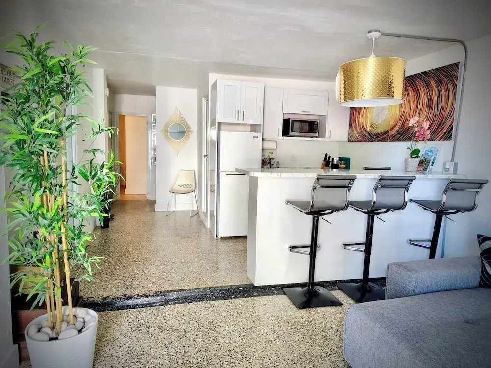 SEGOVIA STUDIO UNITS