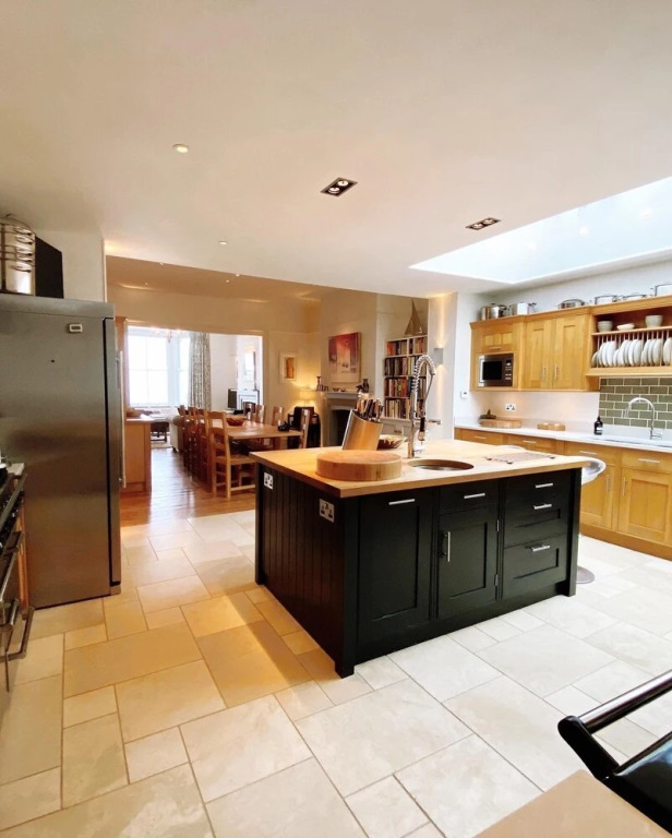 Spectacular Coastal Townhouse in Fowey for 8