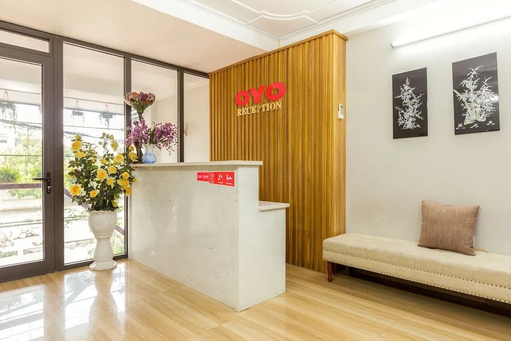 OYO 800 Candy Hotel