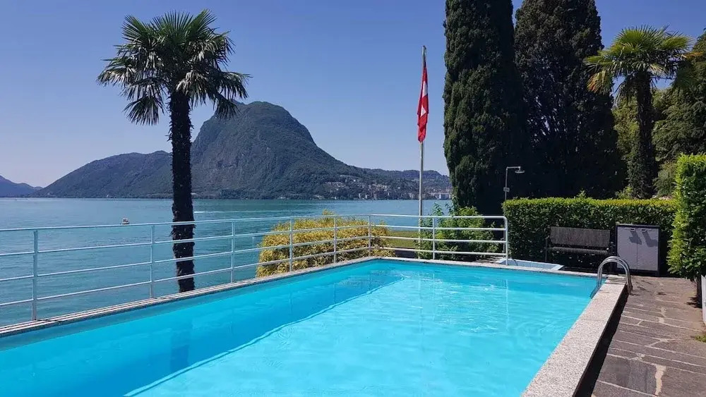 Terrace On The Lake