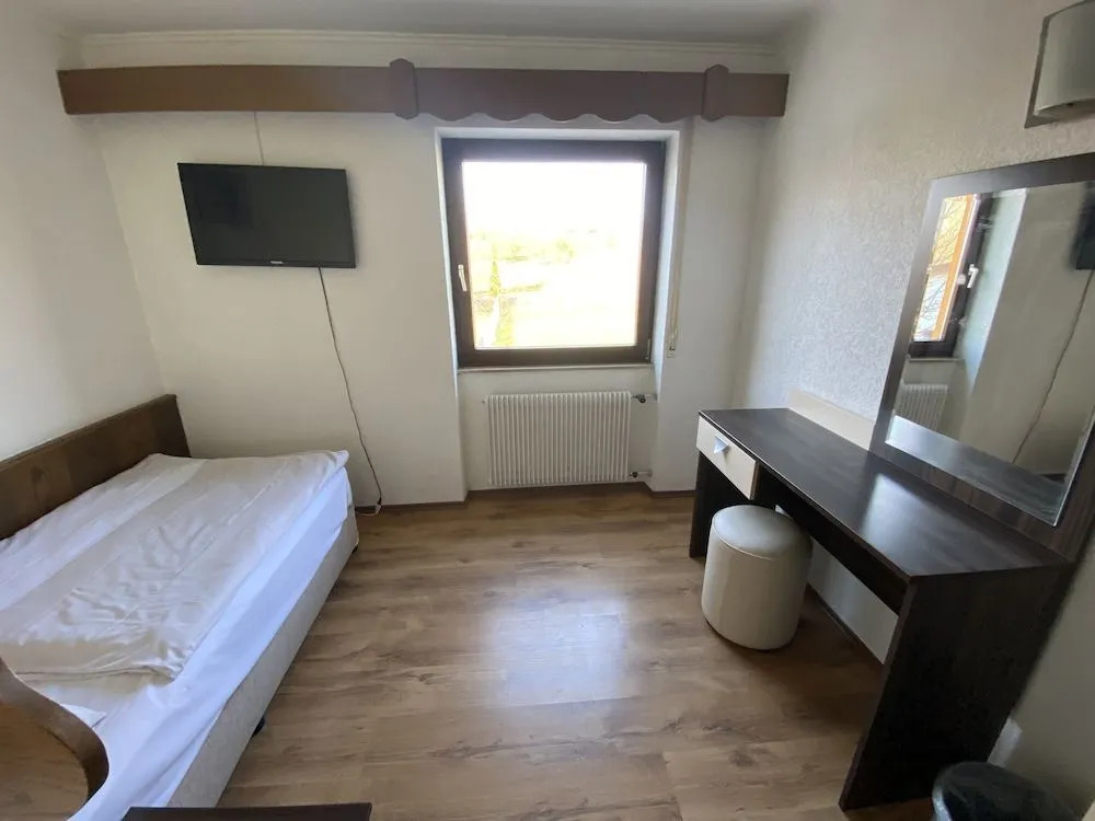 Landhotel zum kühlengrund & soultans paradise