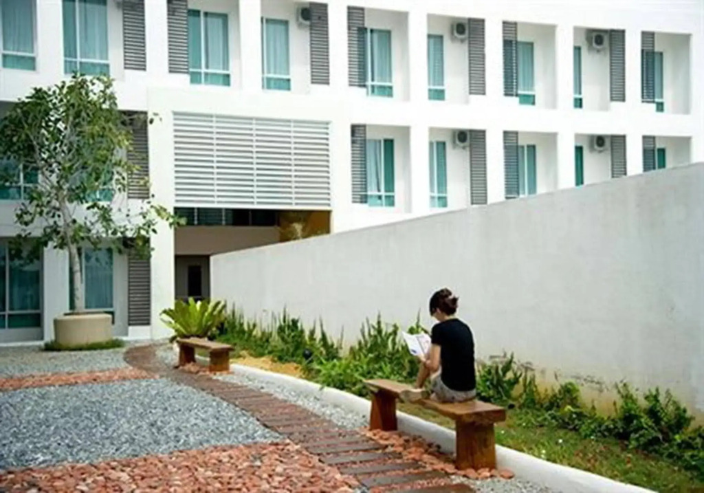 The Explorer Hotel