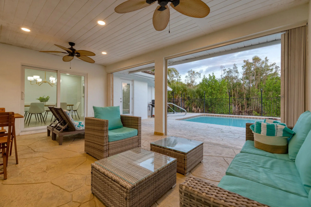 Casa Bonita by Avantstay Large Backyard, Patio, Pool + Hot Tub