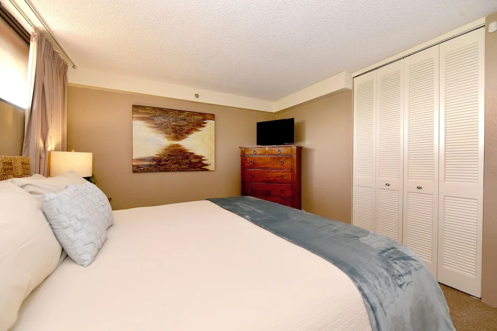 Kaanapali Shores 941 1 Bedroom 1 Bathroom Condo by Redawning