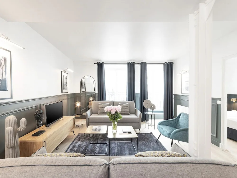 Luxury 4BDR Le Marais I by Livinparis