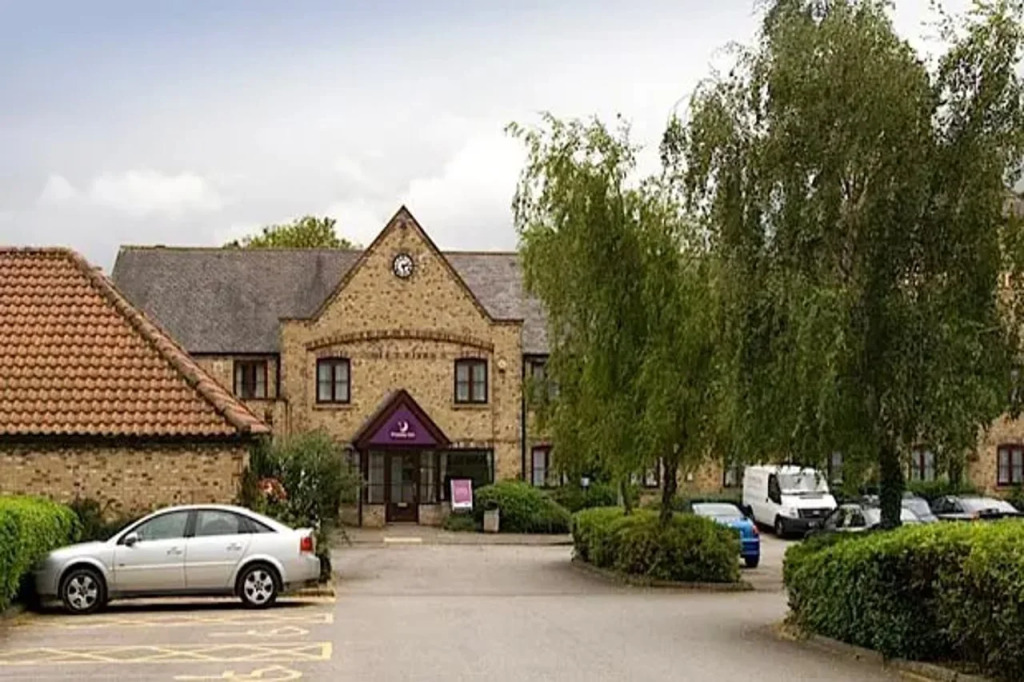 Premier Inn Hull West