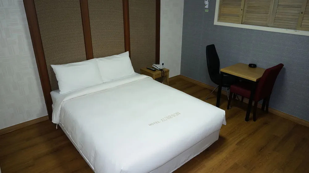 Aubeson Hotel