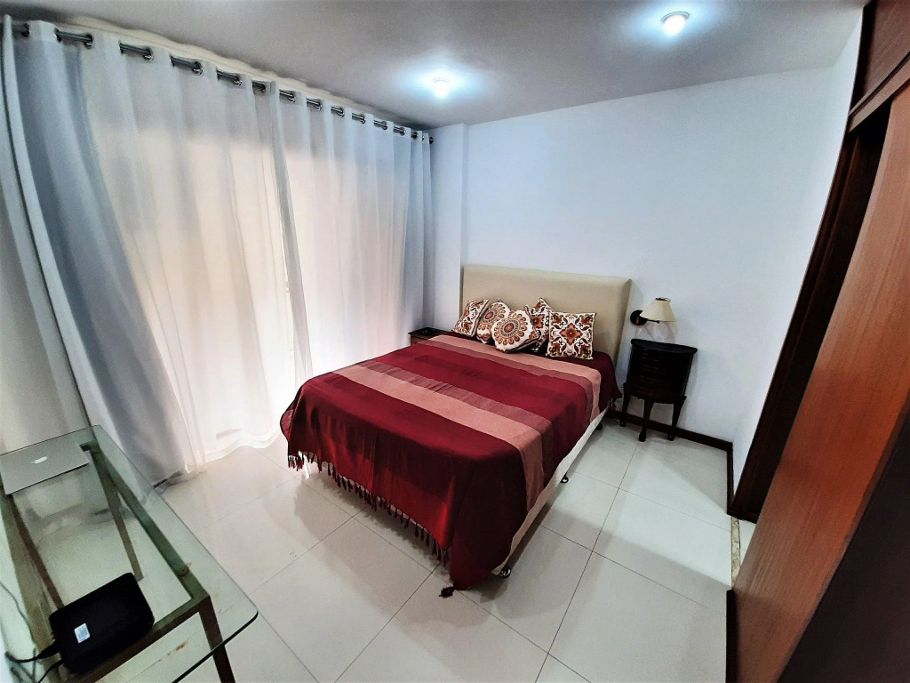 Apartamento Com Serviços Próximo A Praia De Ipanema