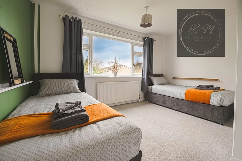 Popular Contractor 2-bed House in Lincoln