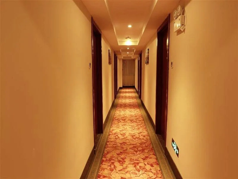 GreenTree Inn Hainan Sanya Chunyuan Seafood Square Express Hotel