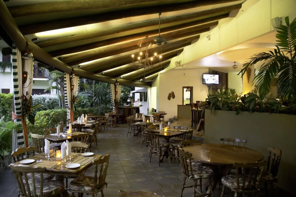 Club del Mar Oceanfront