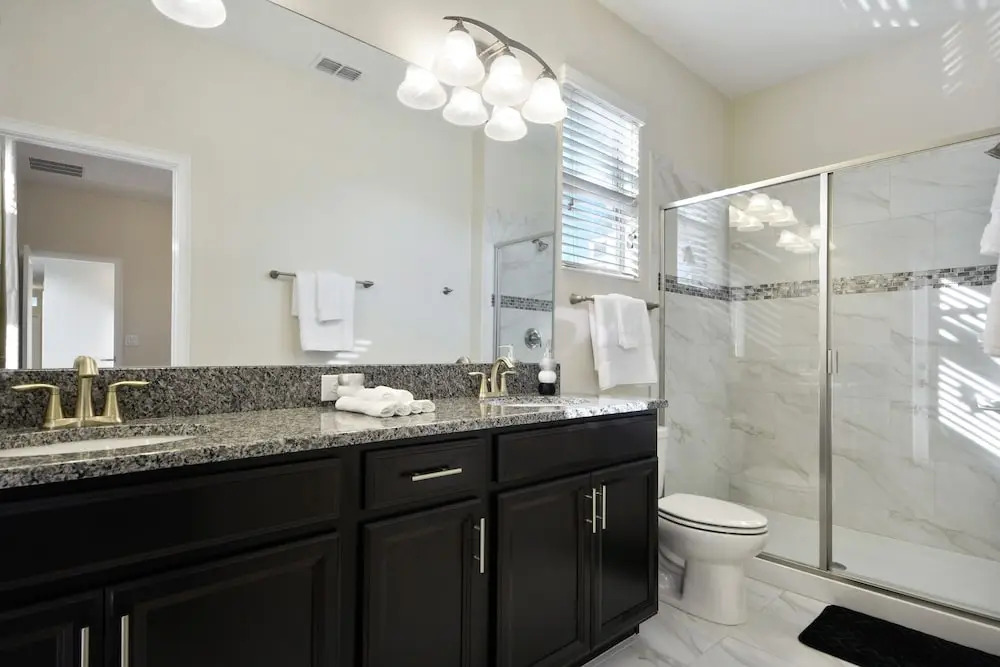 Modern 5 bedroom home in Champions Gate