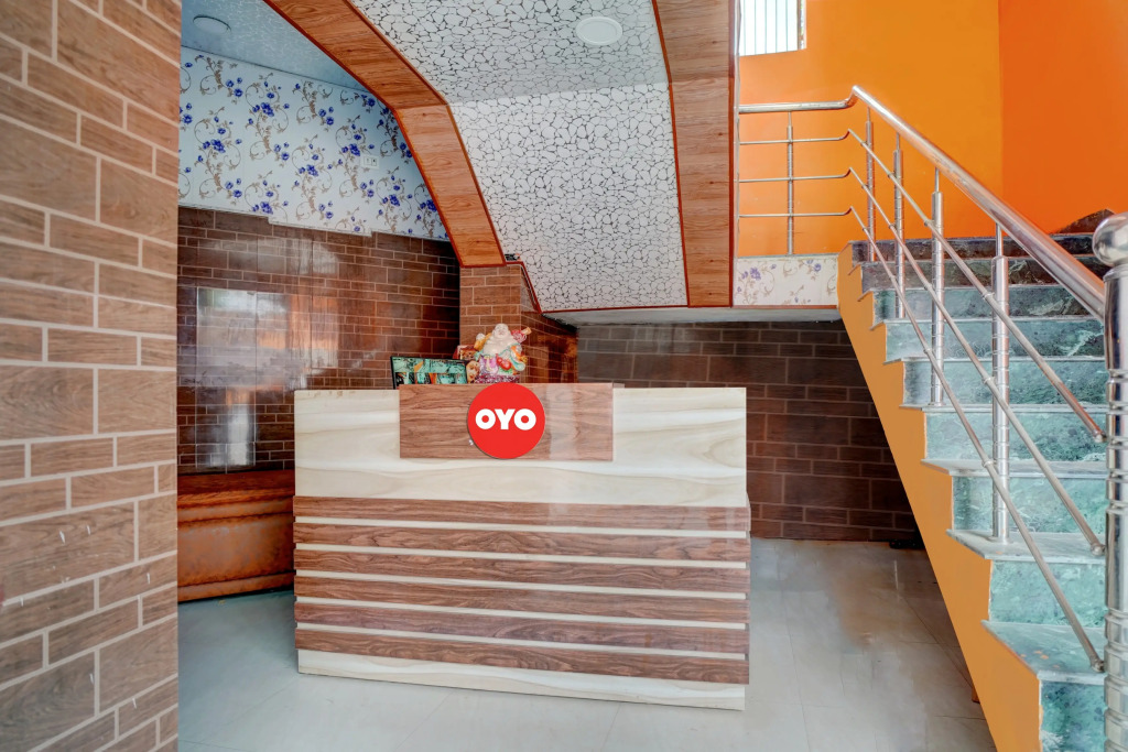 Super OYO 813893 Hotel Siddhi Vinayak