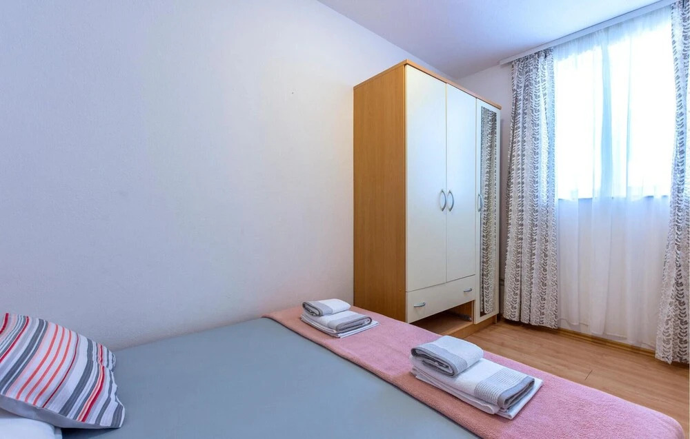 Beautiful Apartment in Pisak With Wifi and 1 Bedrooms