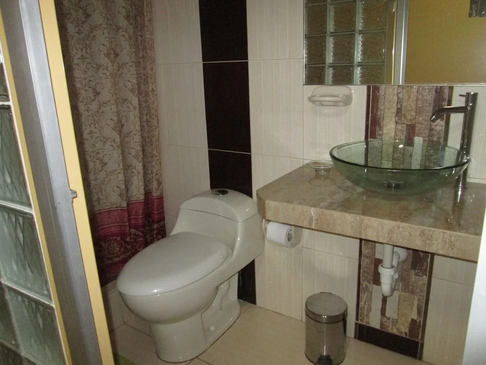 Hostal LUK\ANAS