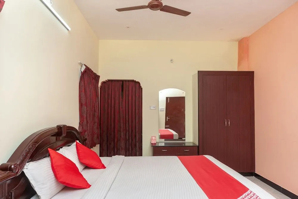Oyo 15990 Deepam Resort