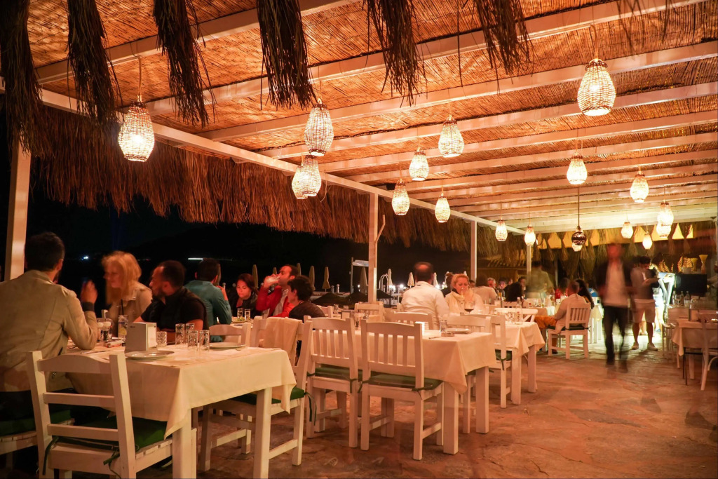 Daphnis Hotel