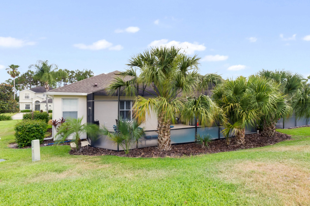 CP469D 4 beds pool and spa home with game room