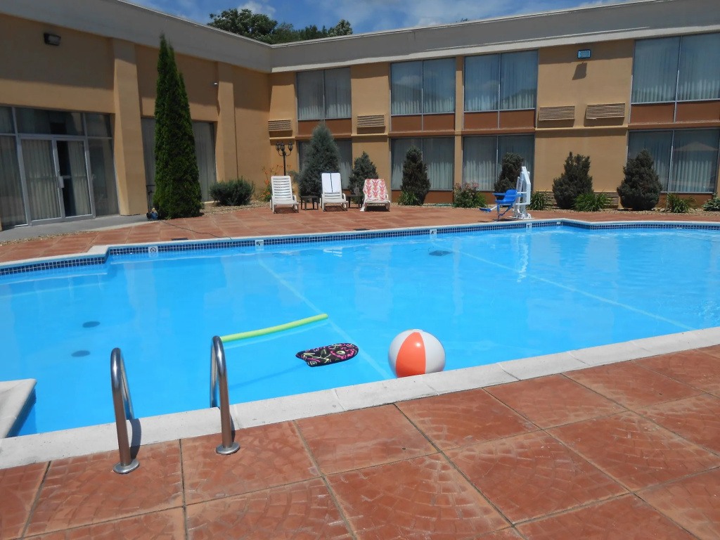 Quality Inn & Suites Indiana South