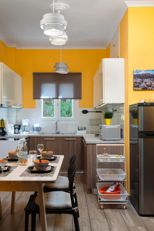 Apartment at the foothills of Acropolis