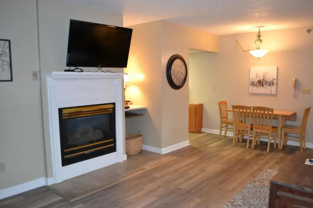 River Place Condos 401 2BD
