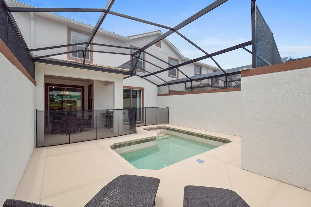 8921SID - The Retreat at ChampionsGate