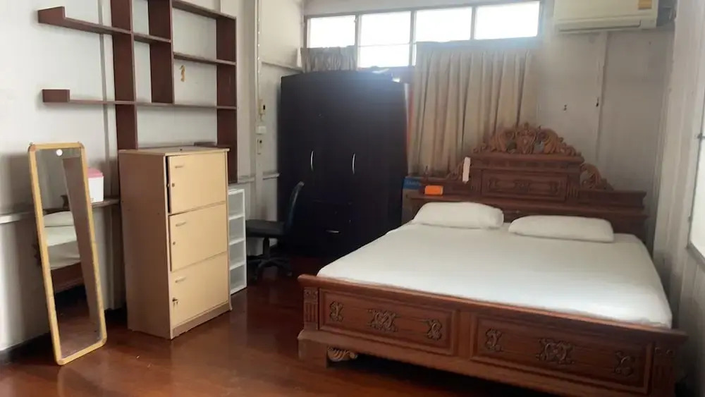 Home rama4 near bts thong lor