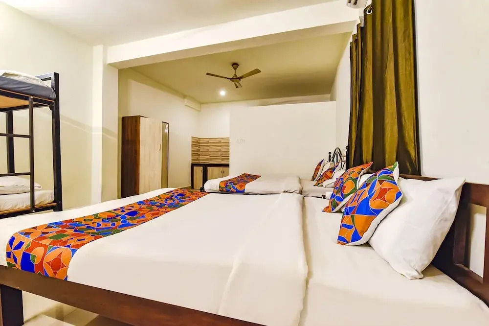 Sulit Comforts By OYO Rooms