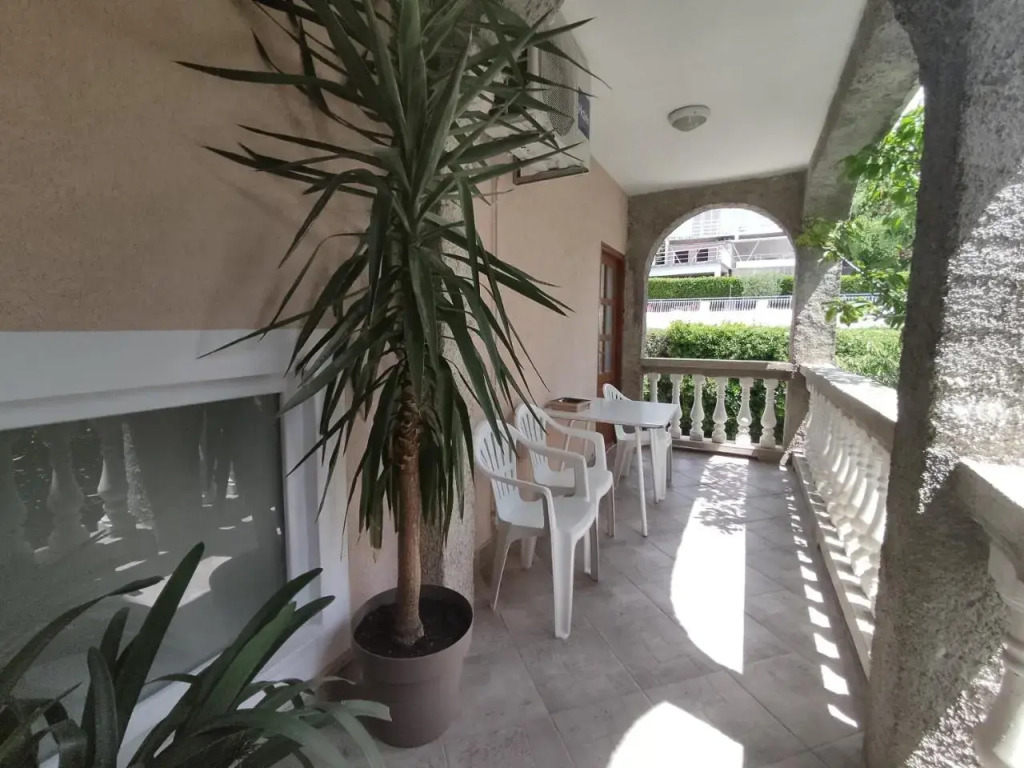 Guesthouse Porto 100m see, close Sandy beach, Pebble beach