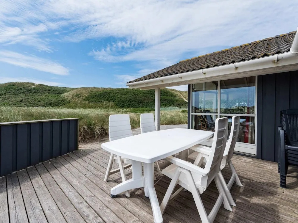 10 Person Holiday Home in Hvide Sande