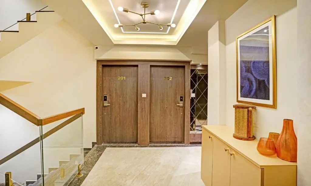 Treebo Premium Golden Bliss Trimurti Nagar Square