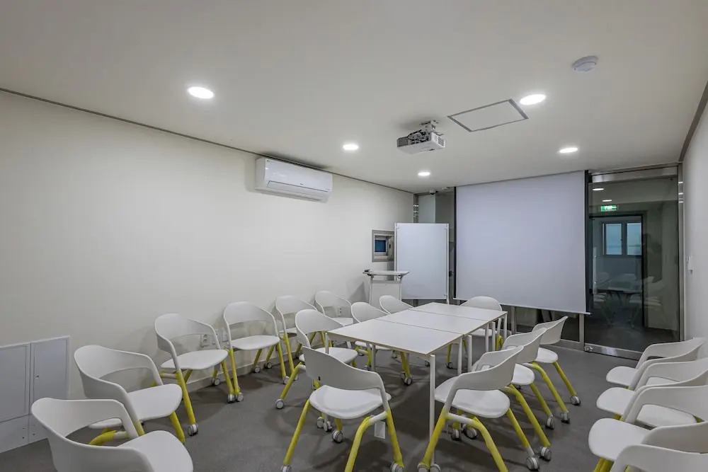 Pavilla Yeongnam Alps Branch