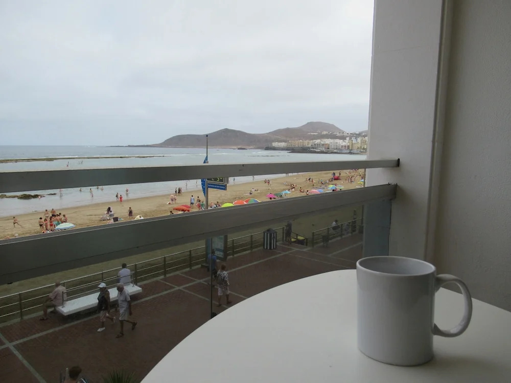 Loft en playa Las Canteras-vista mar con wifi