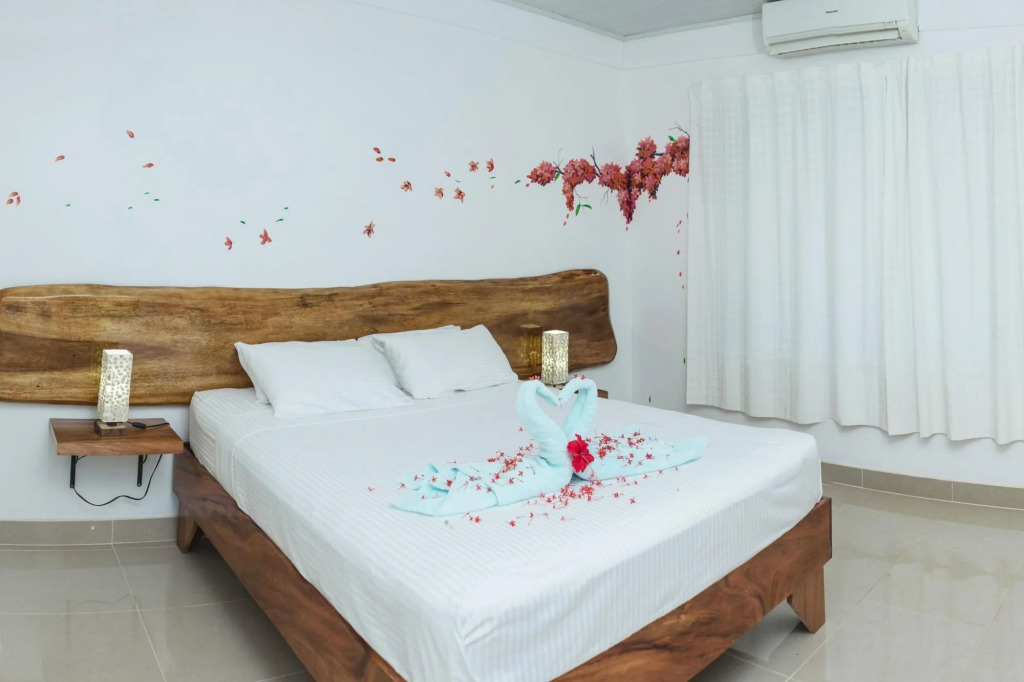 CLUB IBIZA - Party Hotel & Beach Club