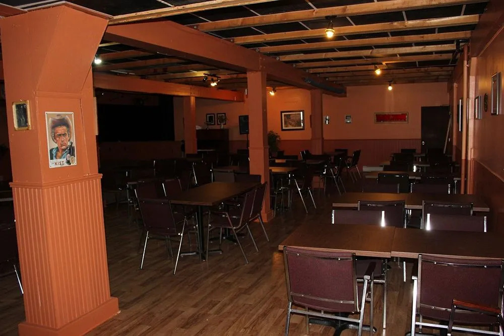 Bras dOr Lakes Inn