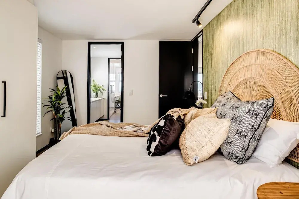 Cape Town City Holiday Apartment w Views for Days