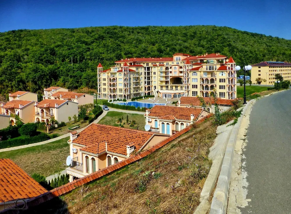 Menada Negresco Apartments