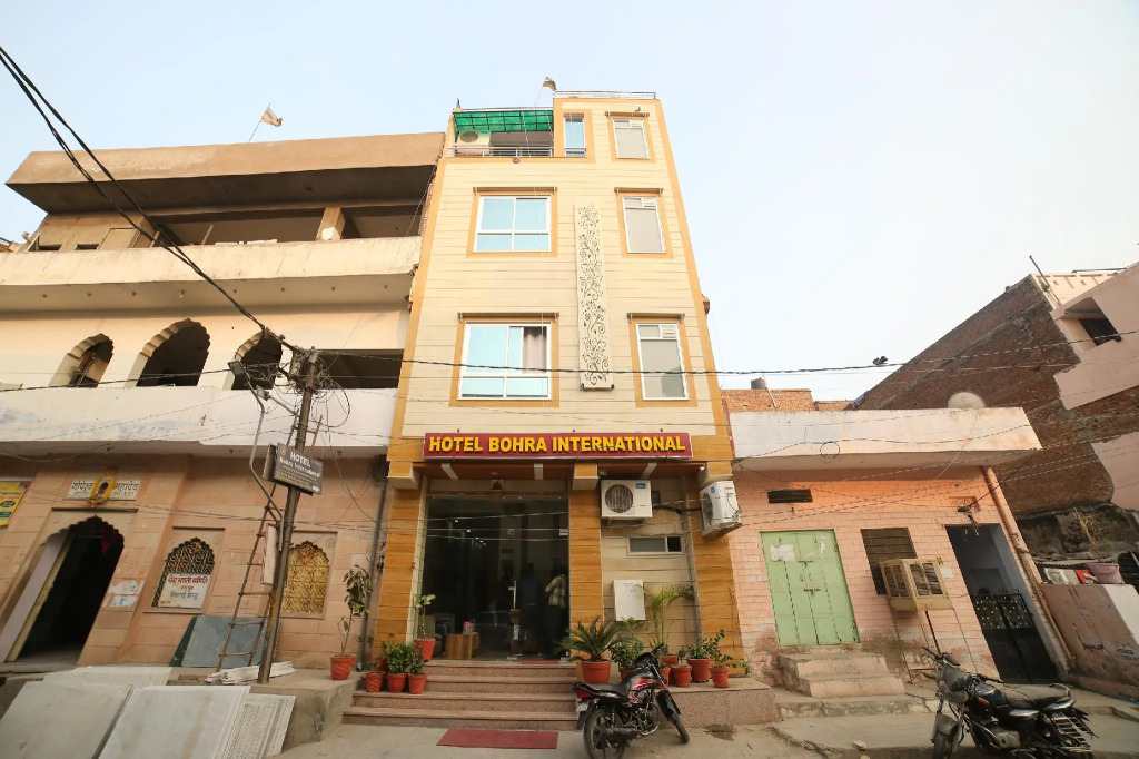 Oyo 24220 Hotel Jai Ambay International