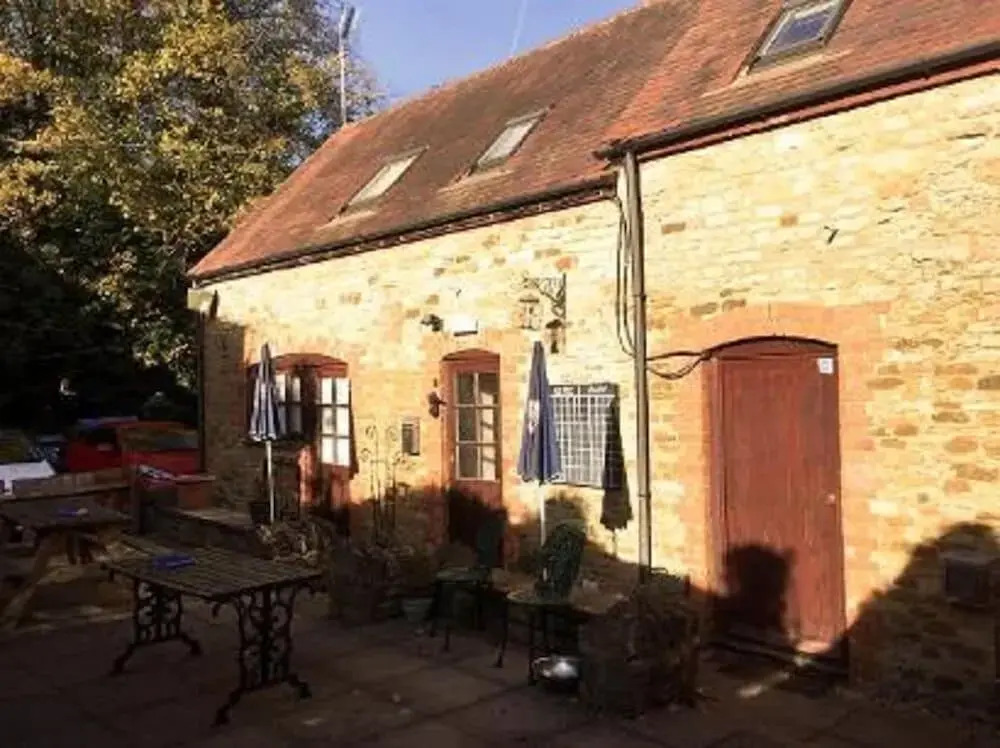The Lampet Arms