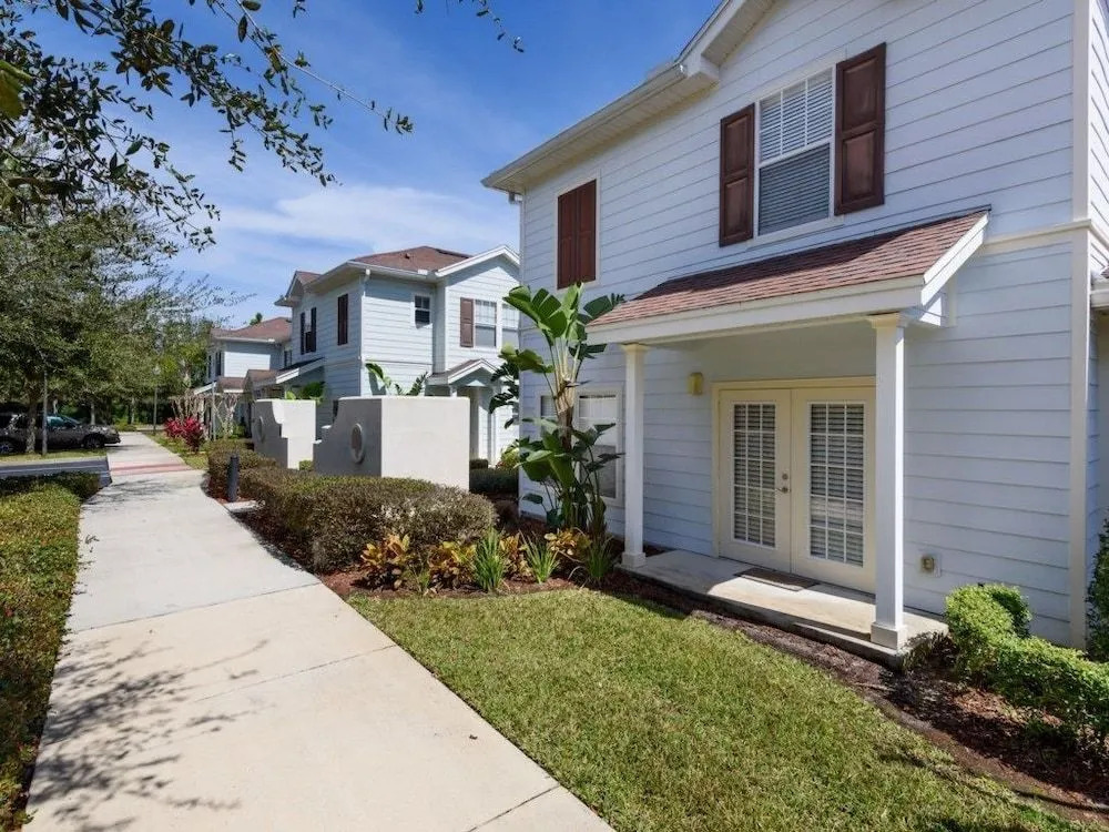 (4LVT29LH62) Vacation Rentals Near Orlando by RedAwning